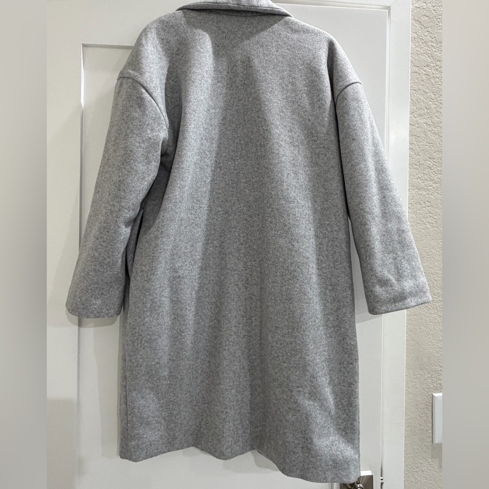 Vuori Women's Light Gray Trench Coat - Picture 7 of 8
